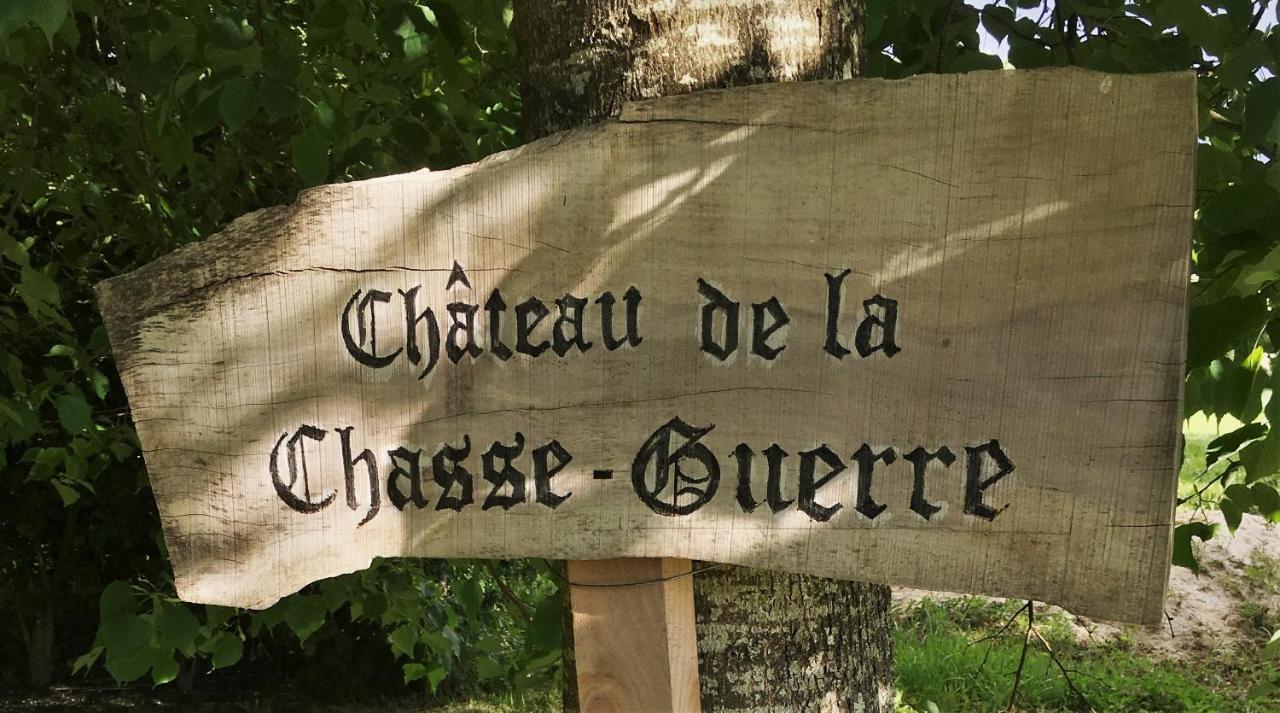Bed and Breakfast Chateau De La Chasse-Guerre Hardanges Exteriér fotografie